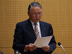 川崎市職員の給与改定について宮原議員が代表質疑