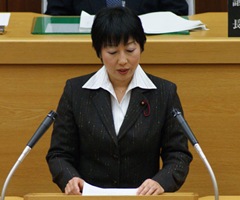大庭裕子議員が代表討論～12月議会