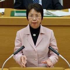 予算組替え動議を提案～市古議員が提案説明