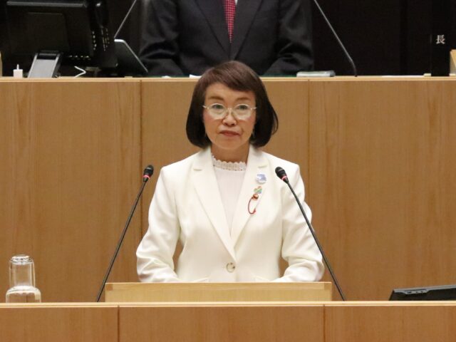 2025年12月議会　代表質問を行いました