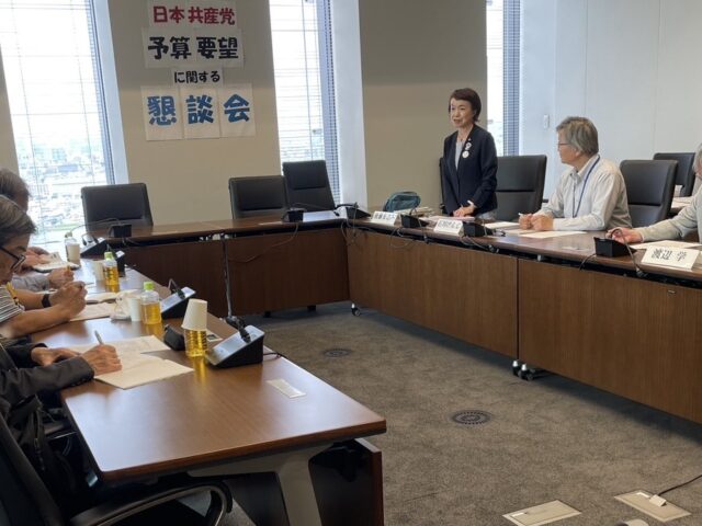 川崎みみの会(補聴器助成を実現する会)と懇談しました。